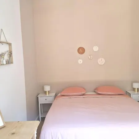 Tatil Evi Charmant Gite Avec Jacuzzi *